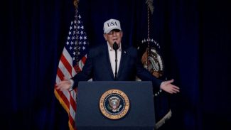 Trump justifica que ataques ao Irã são para defender norte-americanos Trump justifica que ataques ao Irã são para defender norte-americanos