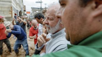 Perdas materiais serão recuperadas, diz Lula em visita a Minas Gerais