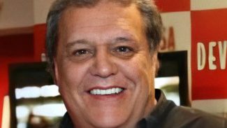 Morre aos 78 anos o diretor e ator Dennis Carvalho
