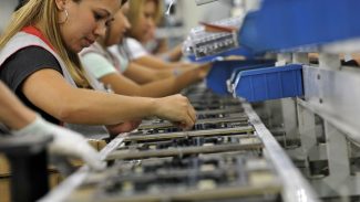 Revisão em taxas de importação de eletrônicos mantém preço sem aumento Revisão em taxas de importação de eletrônicos mantém preço sem aumento