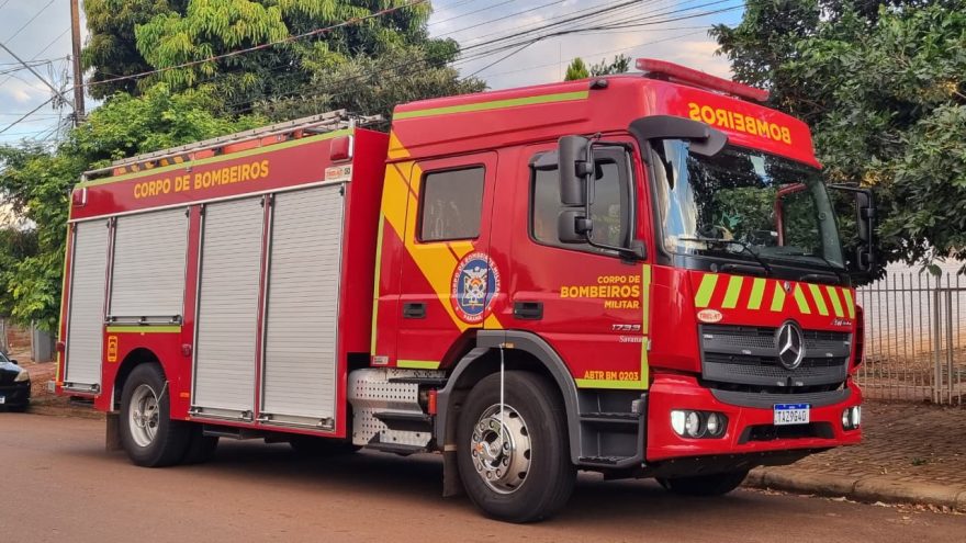Descarte de bituca de cigarro termina em incêndio no Claudete
