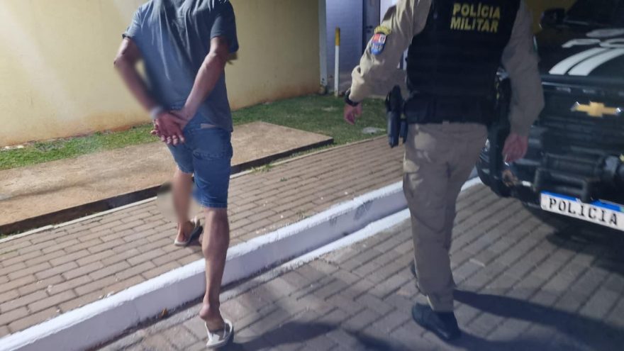 Após confusão na Rua Pontal do Paraná homem é levado à Delegacia