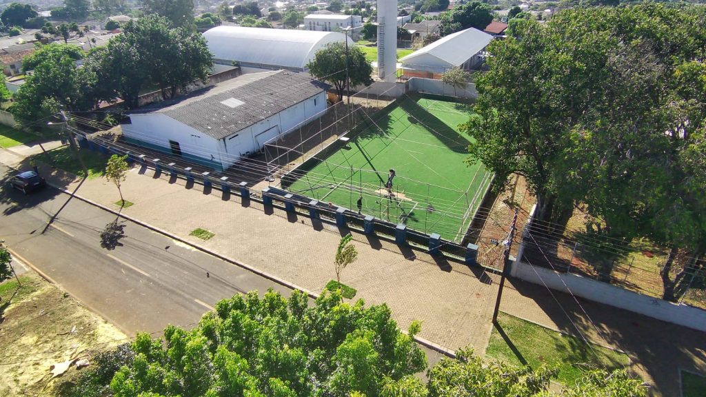Campo sintético do Periolo abre hrário noturno para jogos e eventos