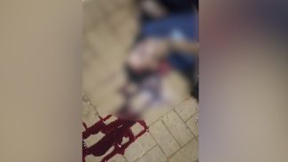 CENAS FORTES: Vídeos mostram corpo no chão e desespero logo após execução de jovem no 14 de Novembro