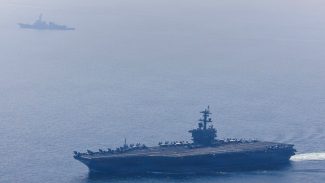 EUA nega que mísseis do Irã atingiram porta-aviões Abraham Lincoln