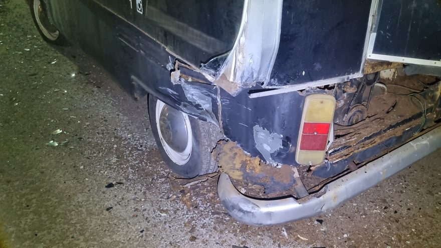 Trailer de lanches é atingido por veículo no Loteamento Belmonte