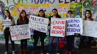 Cresce percentual de mulheres que relatam medo de ser estupradas