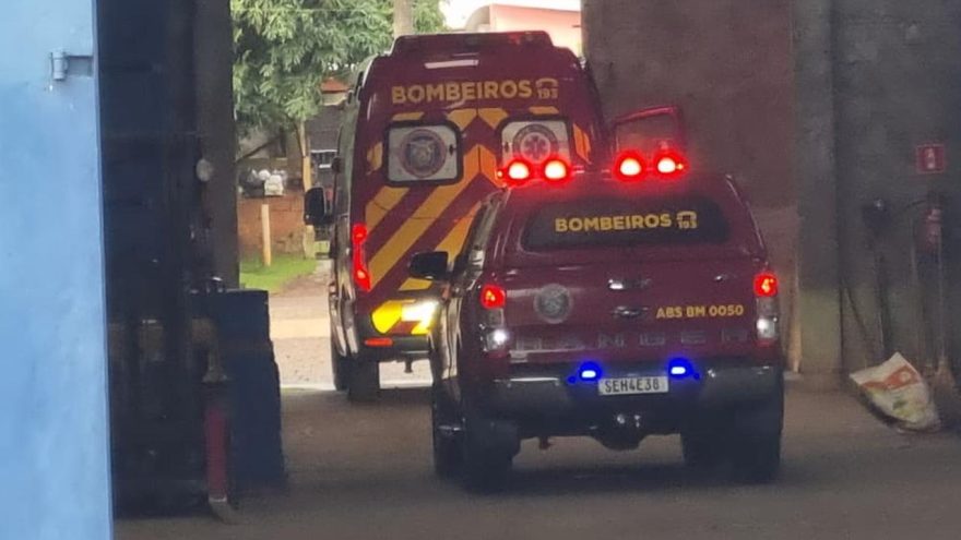 Queda de trabalhador mobiliza socorristas em empresa na PRc-467, em Cascavel