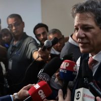 Imagem referente a Haddad: conflito não deve impactar economia brasileira imediatamente