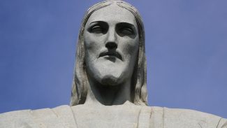 Cristo será iluminado em campanha de combate à violência de gênero