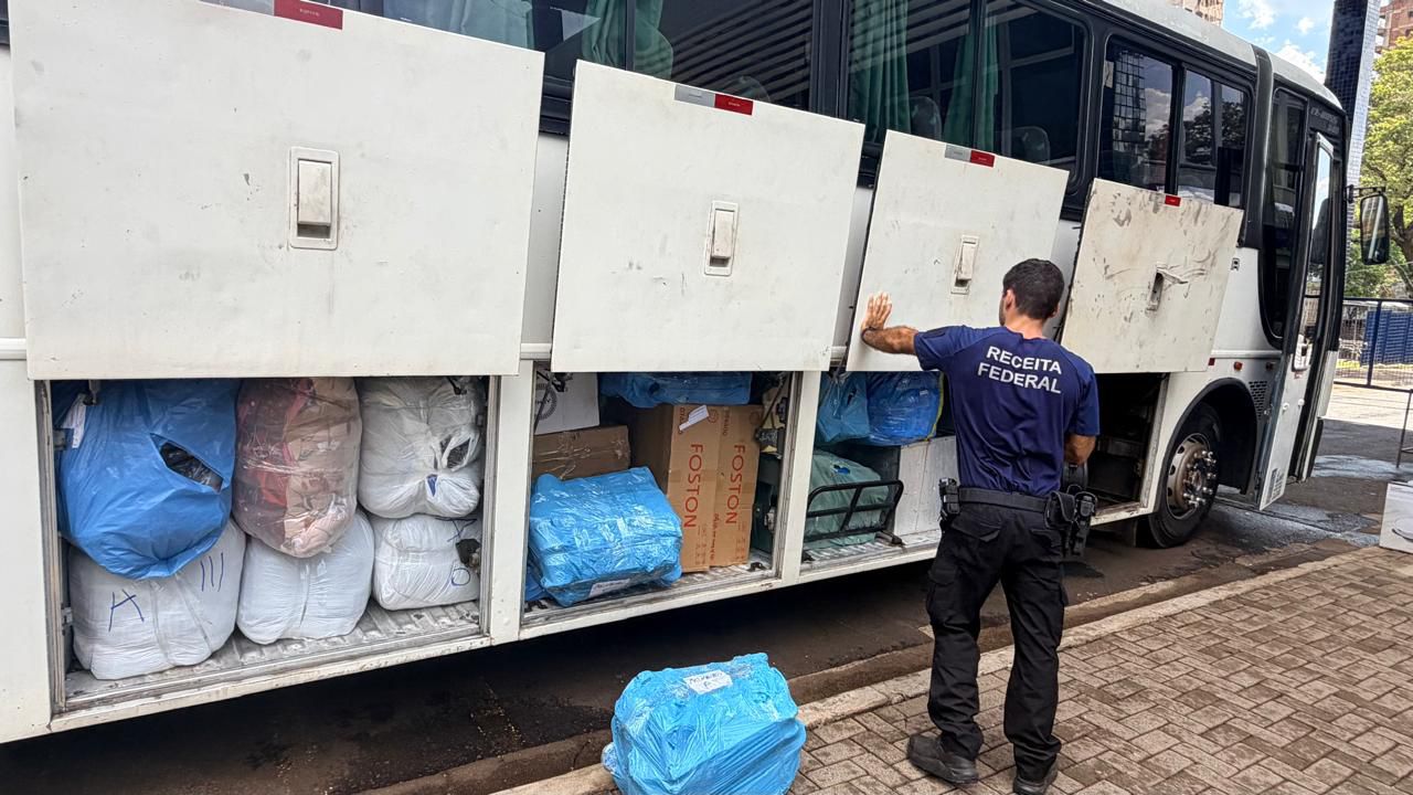 Receita Federal apreende quase R$ 4 milhões em mercadorias irregulares Imagem referente a Receita Federal apreende quase R$ 4 milhões em mercadorias irregulares