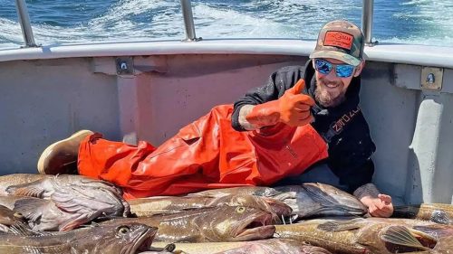 Tripulante morre durante gravação do reality Pesca Mortal