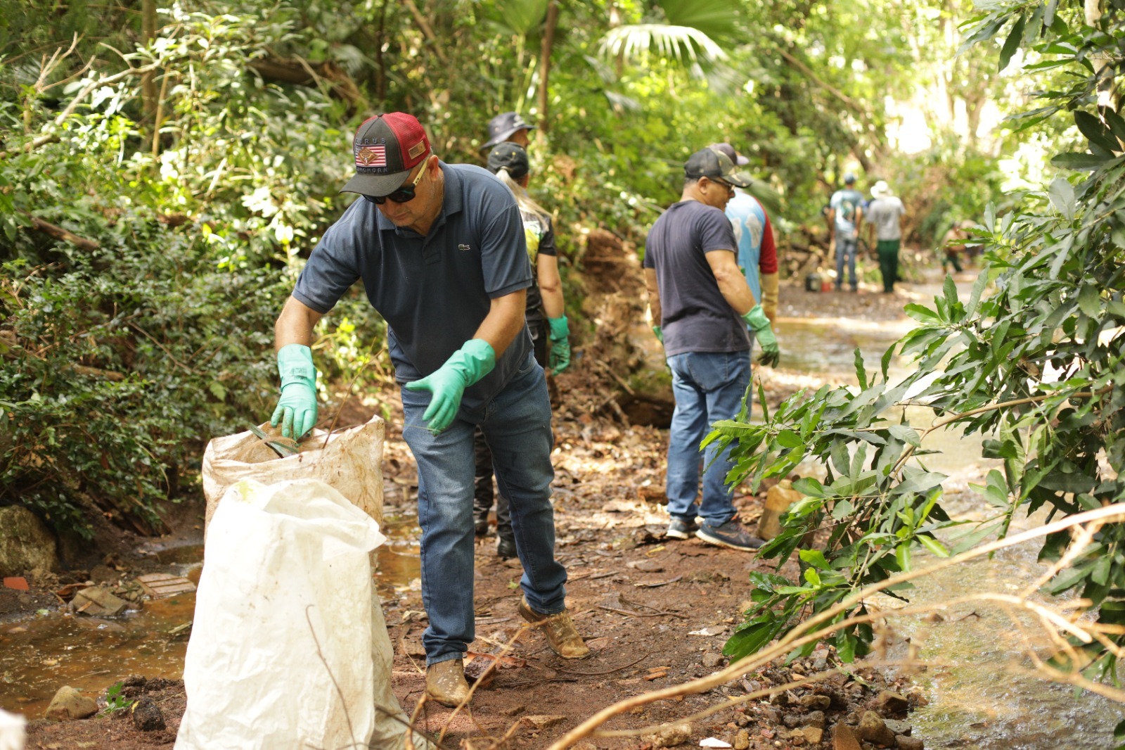 Limpeza do Rio Quati entra na 3ª fase após retirada de 60 toneladas de lixo Limpeza do Rio Quati entra na 3ª fase após retirada de 60 toneladas de lixo