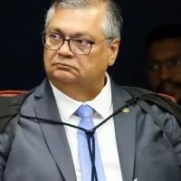 Imagem referente a Dino proíbe saques em espécie de emendas parlamentares