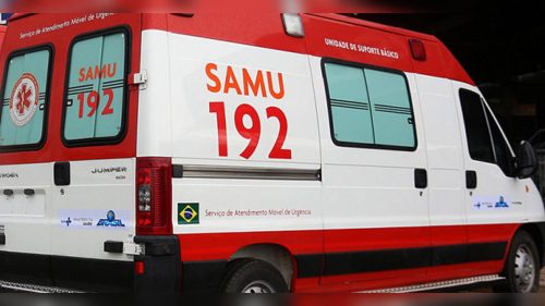 Motorista foge após atropelar mulher em patinete na Avenida Paraná