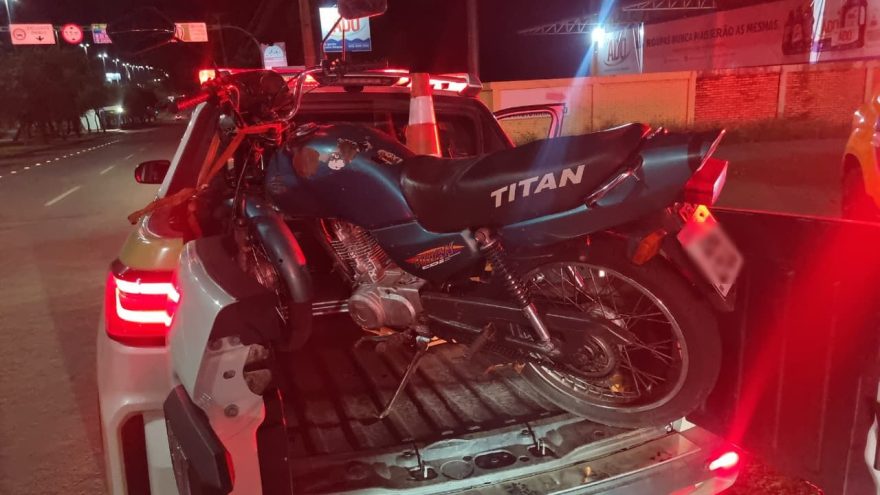 Ação da PM e Transitar apreende motocicleta com placas falsas e chassi irregular em Cascavel