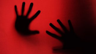 Crime de estupro: entenda os agravantes e punições previstas em lei