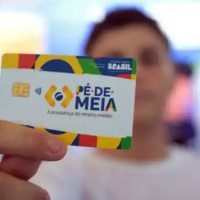 Imagem referente a Pé-de-Meia paga incentivos a alunos nascidos em setembro e outubro