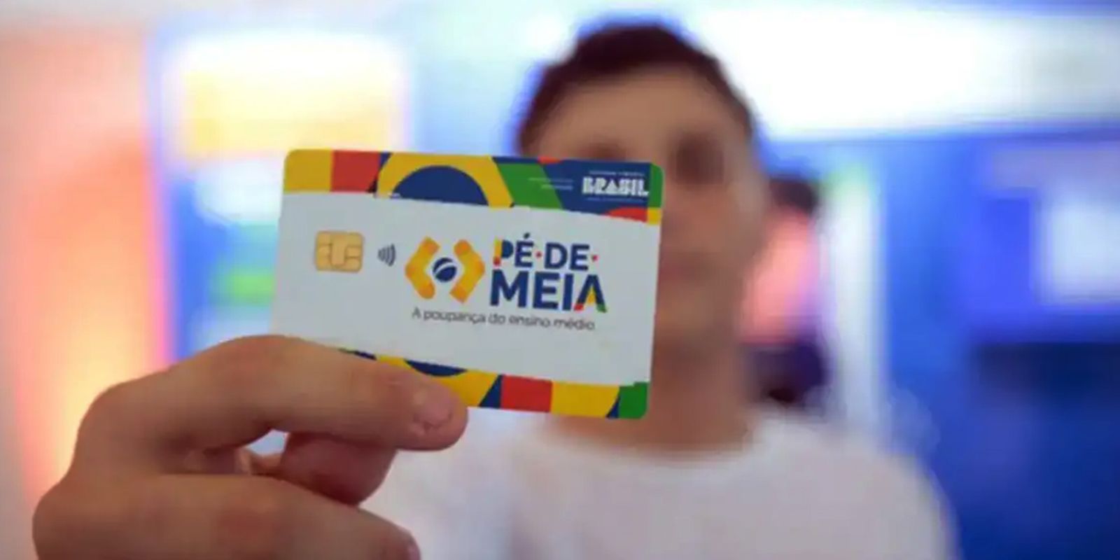 Pé-de-Meia paga incentivos a alunos nascidos em setembro e outubro Pé-de-Meia paga incentivos a alunos nascidos em setembro e outubro