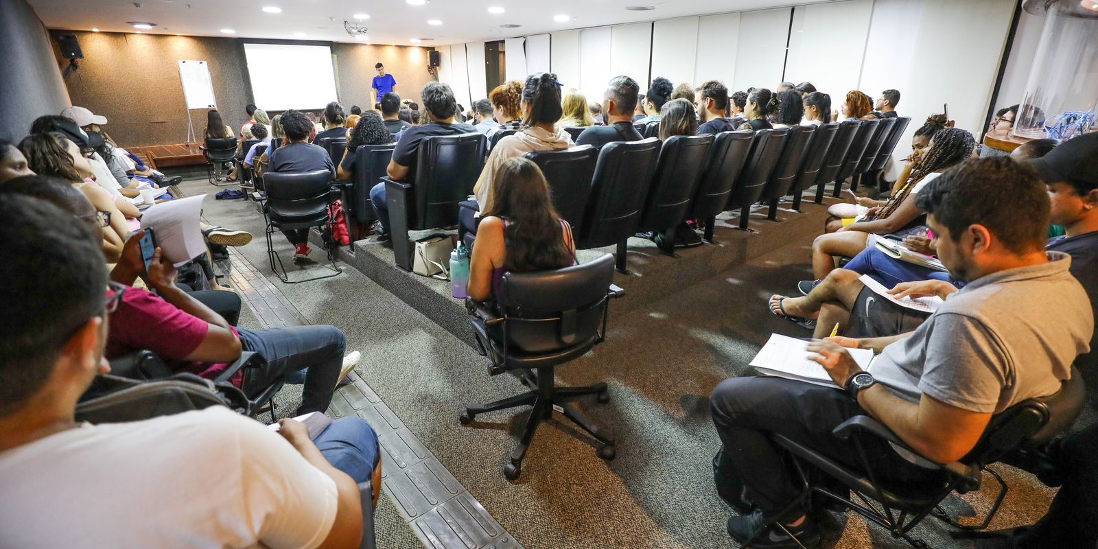 Concurso da Câmara: confira os locais de provas deste domingo Concurso da Câmara: confira os locais de provas deste domingo