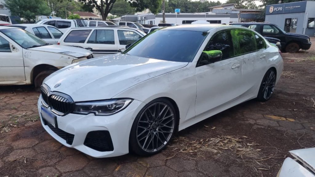 “Estava escondida atrás de jet ski”, diz tenente sobre BMW usada em duplo homicídio em Cascavel