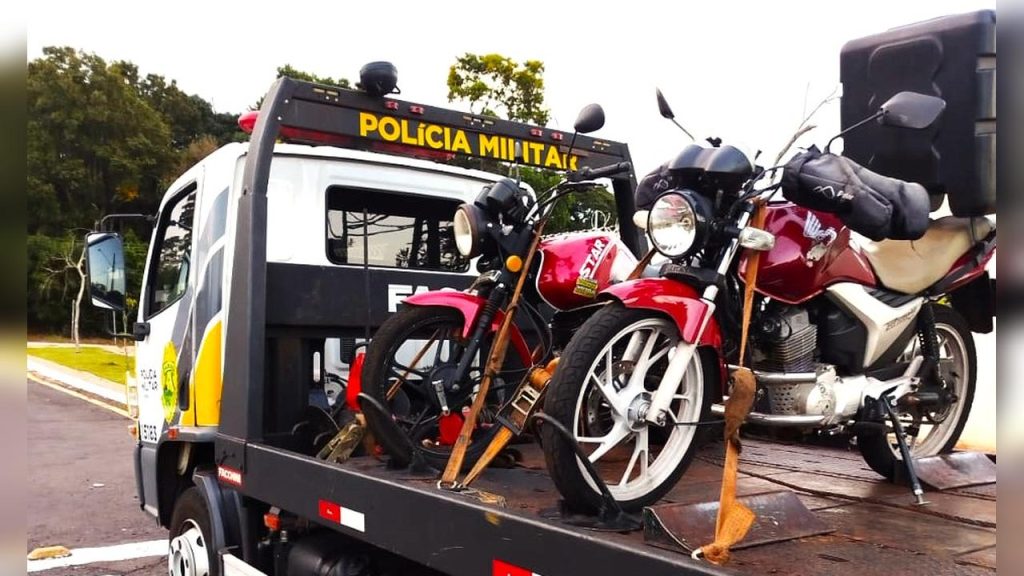 Bloqueios de trânsito da Polícia Militar registram 36 infrações e um preso em Cascavel