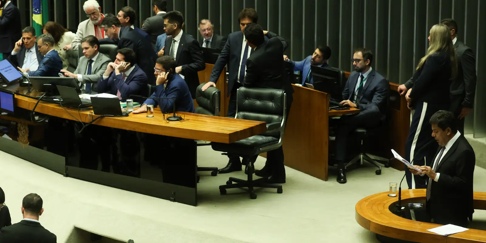 Câmara aprova em segundo turno PEC da Segurança Pública Câmara aprova em segundo turno PEC da Segurança Pública