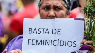Relatório aponta média de 12 mulheres vítimas de violência por dia Relatório aponta média de 12 mulheres vítimas de violência por dia