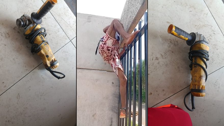 “Olha a cara do vagabundo aí ó”: Vídeo mostra criminoso escalando portão