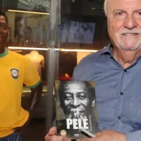 Imagem referente a Em livro, melhor amigo afirma que “melhor Pelé” esteve fora de campo
