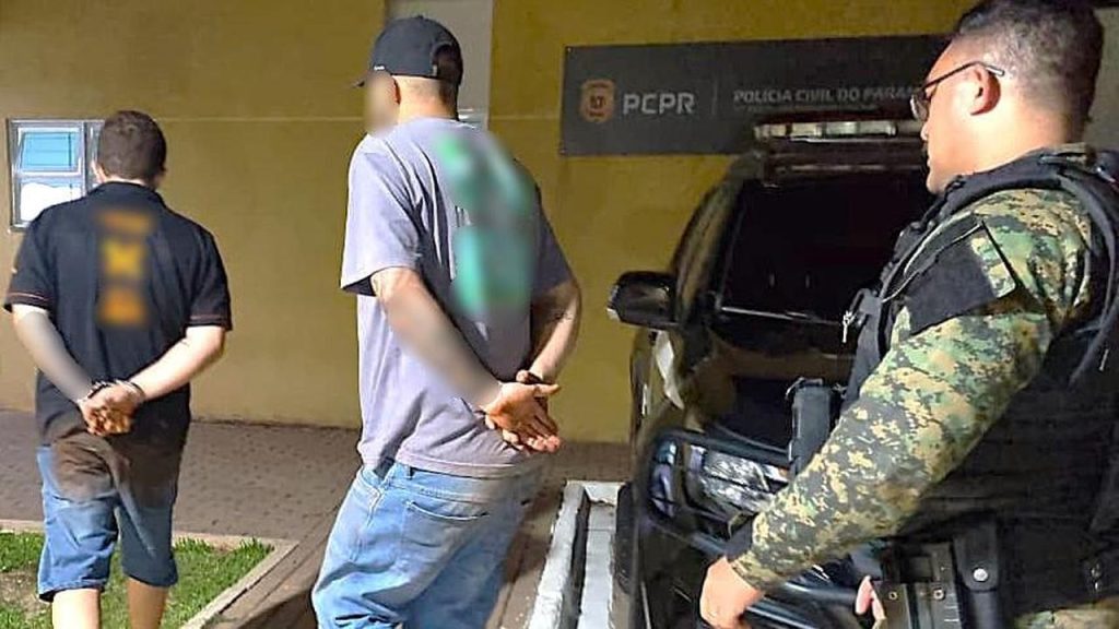 Dupla é levada à delegacia após abordagem da GM na Avenida Rocha Pombo em Cascavel
