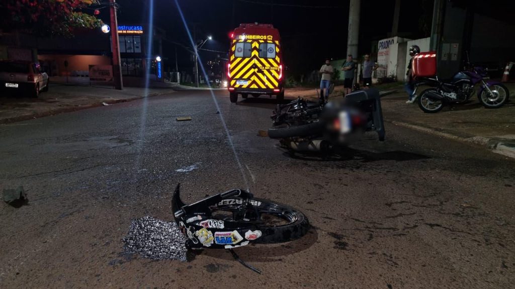 Motociclista fica ferido e motorista é preso após acidente de trânsito na Avenida Corbélia