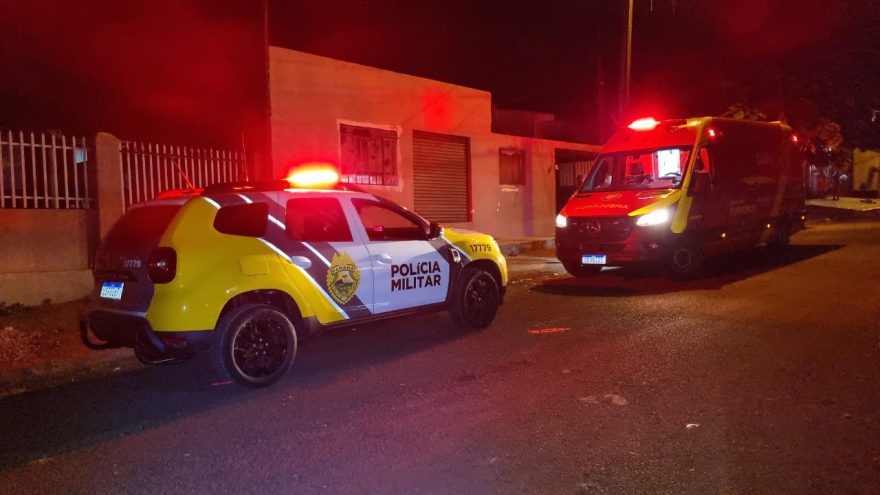 Mulher fica ferida após enteado tentar atingir homem com pedra no bairro Interlagos