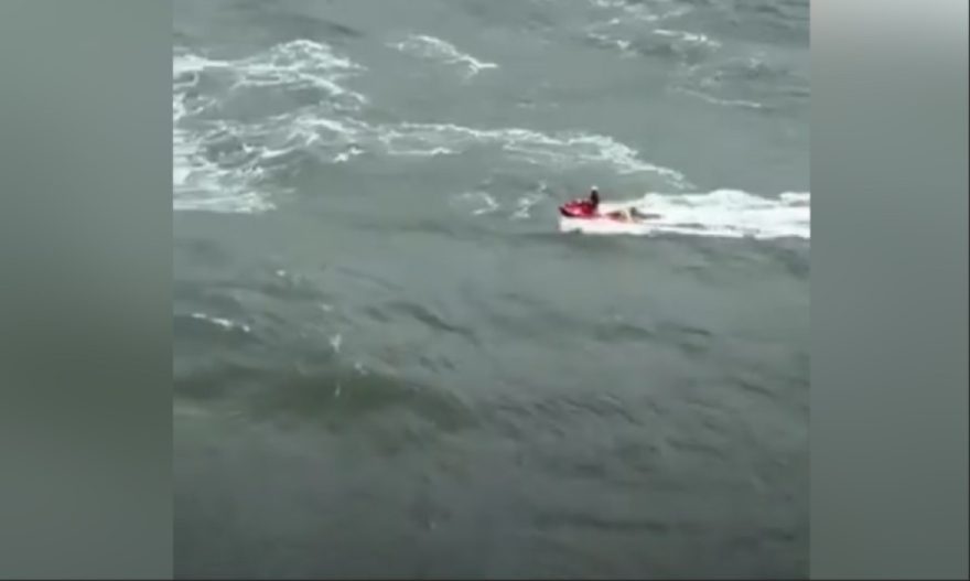 Jovem surfista morre afogada após ficar à deriva no mar da Ilha do Mel