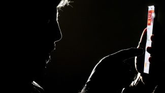 Conteúdos violentos contra a mulher viralizam na internet; saiba mais