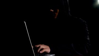 Ódio contra mulheres nas redes é tema do Caminhos da Reportagem