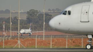 Após ameaça de bomba, voo da Latam de Brasília a São Paulo é adiado