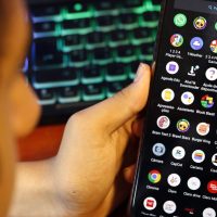 Imagem referente a AGU pede que PF investigue usuários que publicaram vídeos misóginos