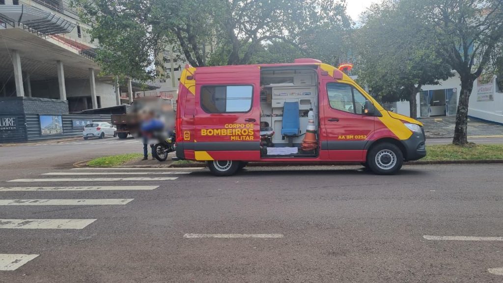 Colisão de trânsito mobiliza Siate na Avenida Toledo em Cascavel