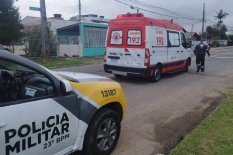 Briga entre irmãos com pauladas é registrada após bebedeira; vítima vai ao hospital e agressor foge Briga entre irmãos com pauladas é registrada após bebedeira; vítima vai ao hospital e agressor foge