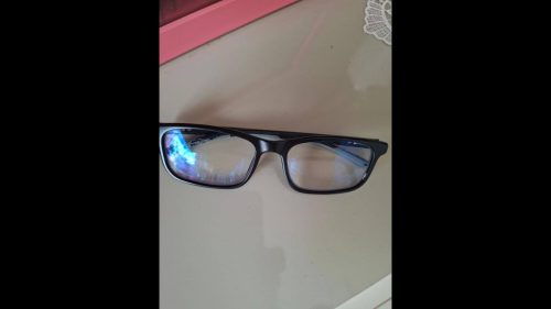 Foi encontrado um óculos no bairro Maria Luiza Foi encontrado um óculos no bairro Maria Luiza