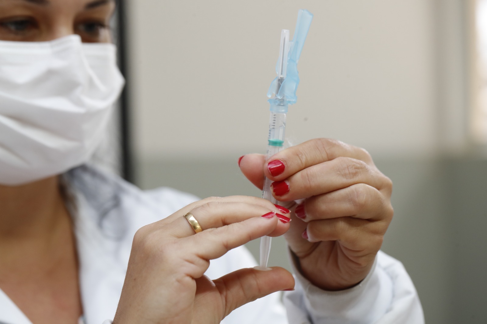 Cascavel recebe mais de 860 doses de "covid baby" para menores de 5 anos Cascavel recebe mais de 860 doses de "covid baby" para menores de 5 anos