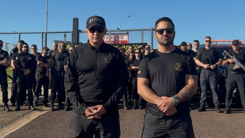 Policia Penal Federal de Catanduvas paralisa trabalhos e cobra criação de fundo contra facções criminosas Policia Penal Federal de Catanduvas paralisa trabalhos e cobra criação de fundo contra facções criminosas
