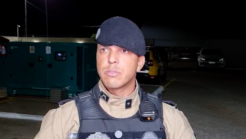 “Tivemos que usar taser” diz PM sobre caso de homem alterado que queria atear fogo em residência