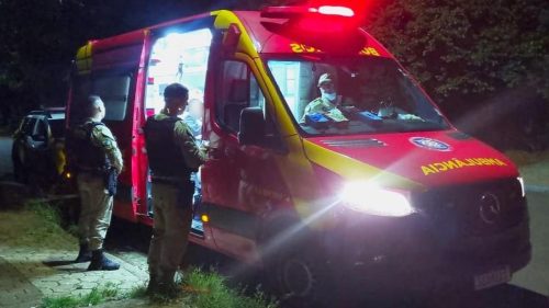 Jovem é socorrido com fratura após agressão registrada no bairro Cataratas Jovem é socorrido com fratura após agressão registrada no bairro Cataratas