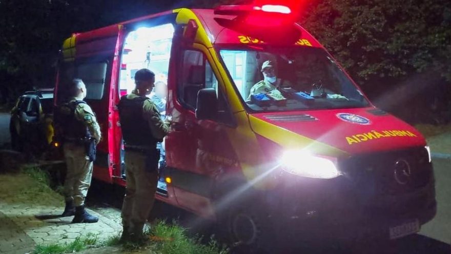 Jovem é socorrido com fratura após agressão registrada no bairro Cataratas