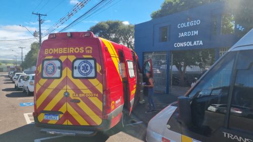 Adolescente de 15 anos é socorrido pelo Siate no Colégio Jardim Consolata Adolescente de 15 anos é socorrido pelo Siate no Colégio Jardim Consolata