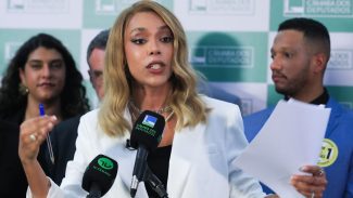 Deputada Erika Hilton processa Ratinho por discurso transfóbico