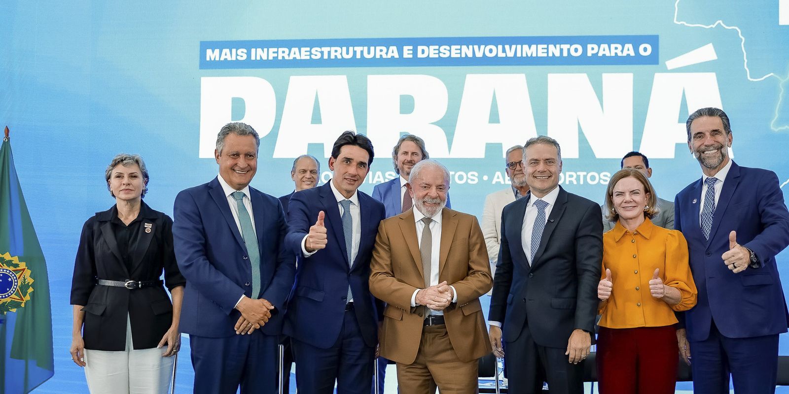 Governo federal autoriza R$ 2 bi em obras de infraestrutura no Paraná Governo federal autoriza R$ 2 bi em obras de infraestrutura no Paraná