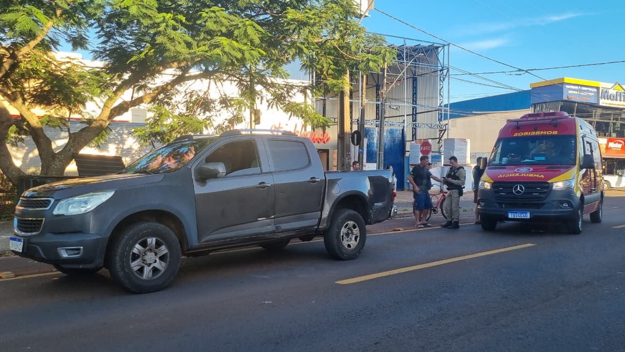 Idoso de 82 anos é atropelado por caminhonete na Avenida Tito Muffato Idoso de 82 anos é atropelado por caminhonete na Avenida Tito Muffato